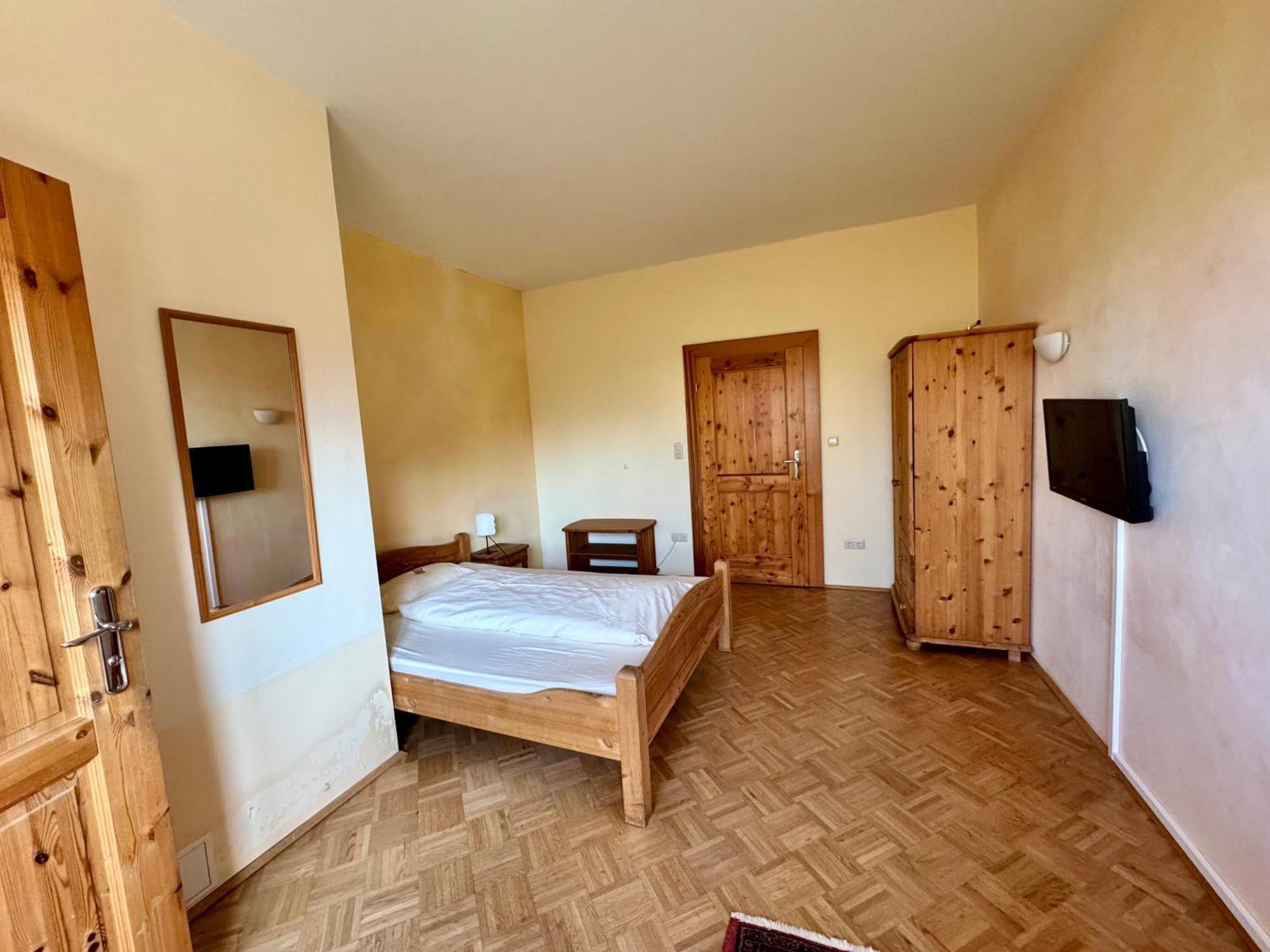 Hotel Gruenwald Ансбах Екстериор снимка